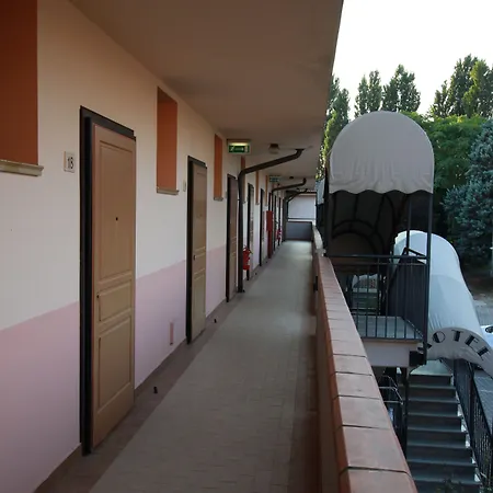 فندق I Laghetti 3*