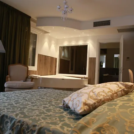 I Laghetti Отель